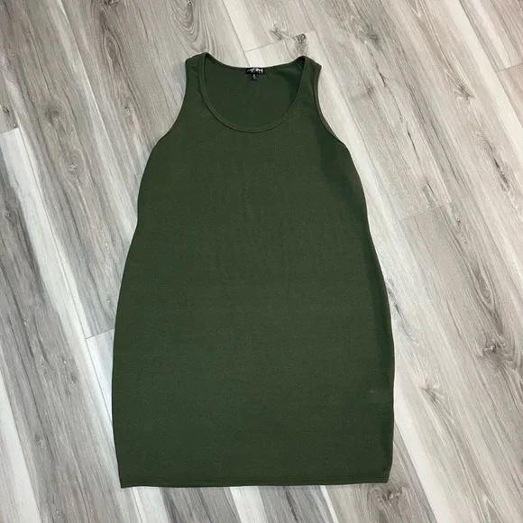 Green Turtleneck Bodycon Sweater Dress - Picture 2 of 6